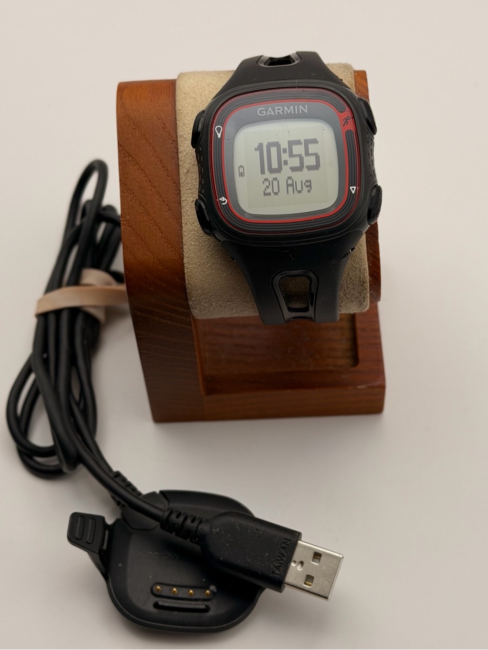 Garmin Forerunner 10, Large, Tested, Charger Included, Smartwatch, Black/Red